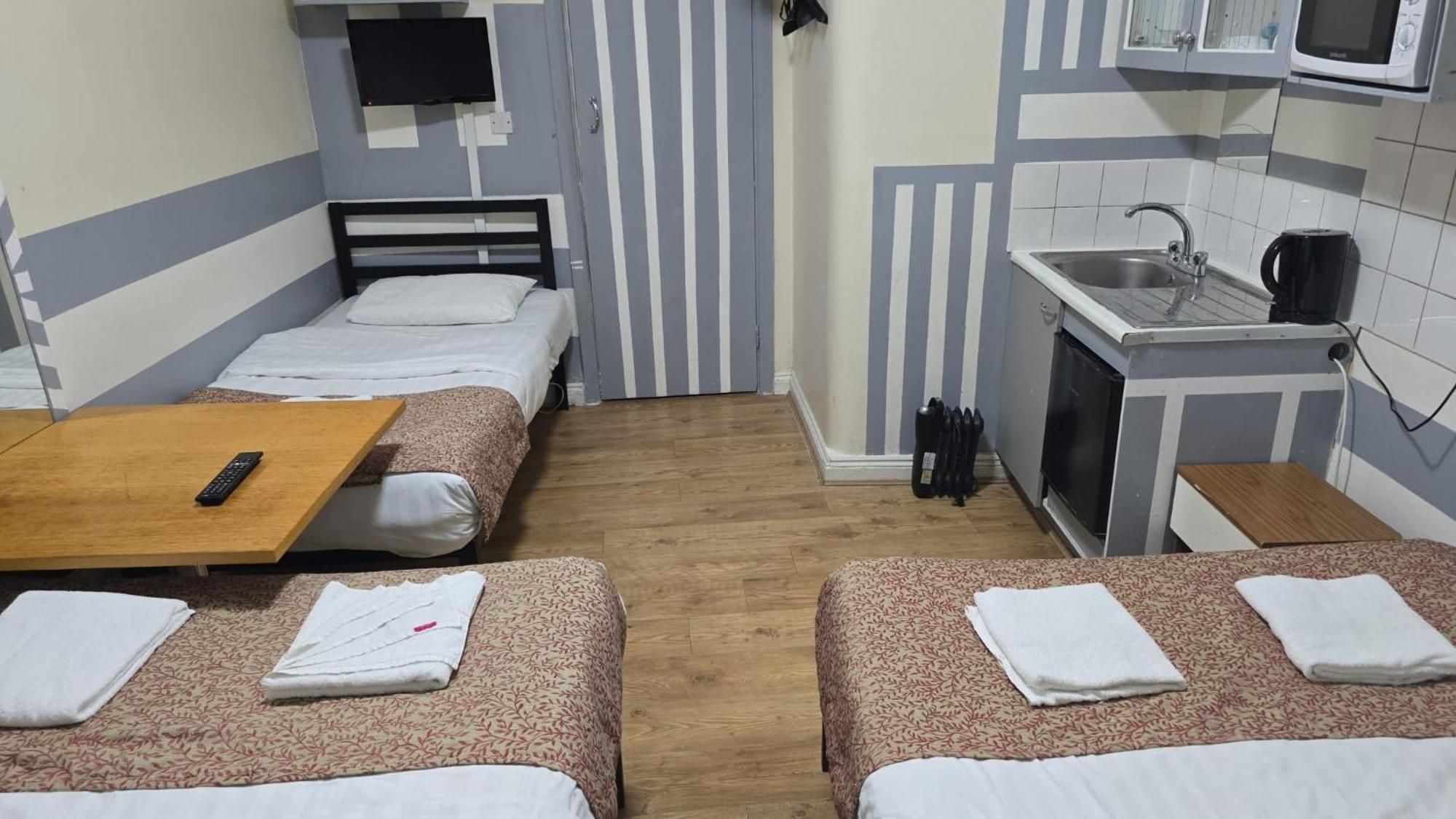 Anwar House Hotel London Bagian luar foto
