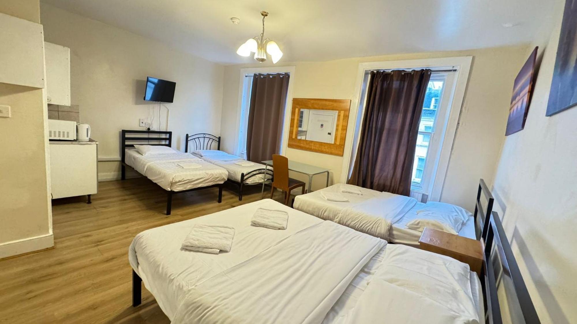 Anwar House Hotel London Bagian luar foto