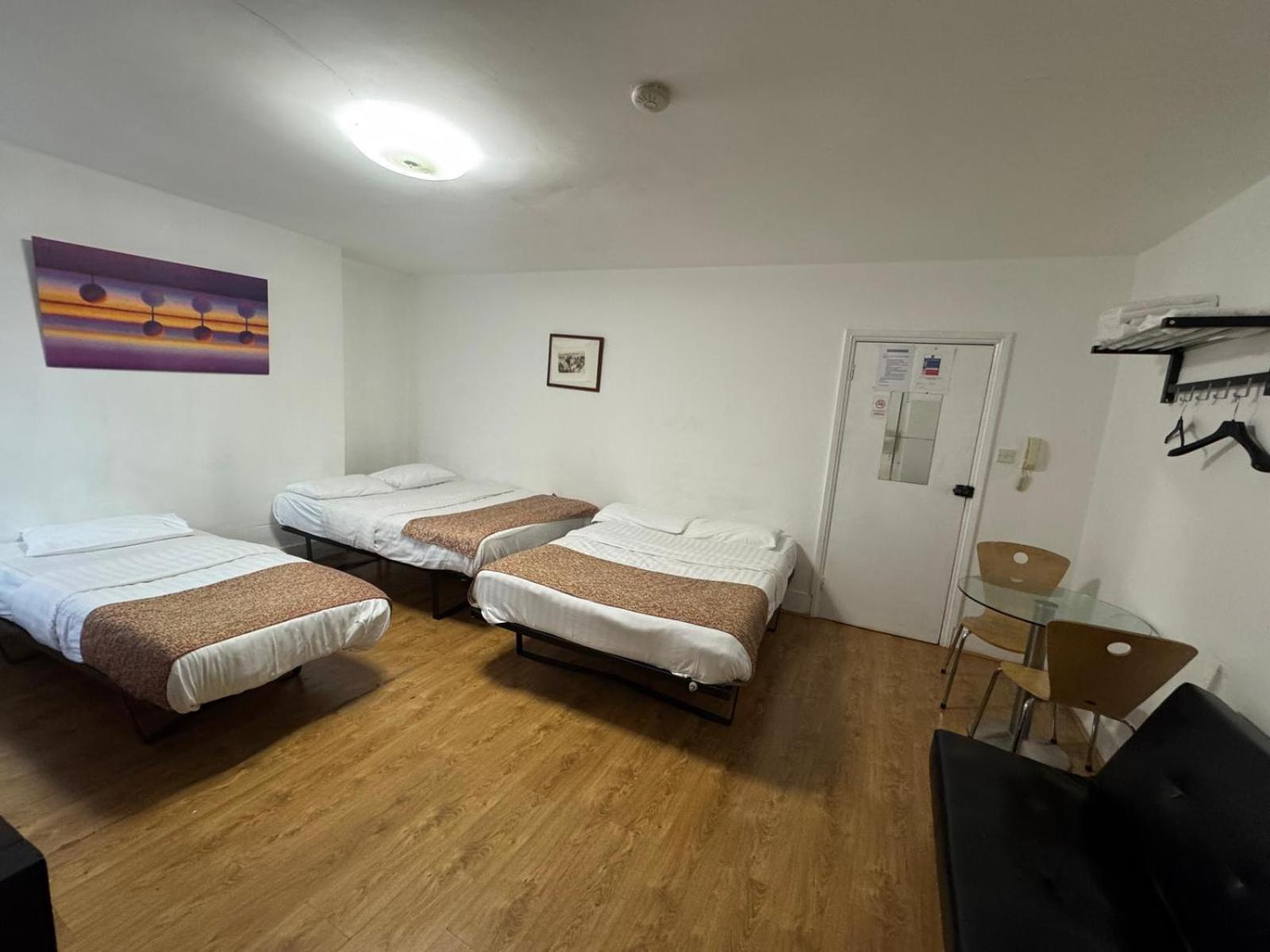 Anwar House Hotel London Bagian luar foto